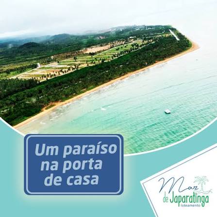 Vista aérea da praia de Japaratinga e dos recifes das piscinas naturais